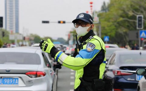 警察勤筑平安路 群众同享快乐年——佛山市顺德区公安局圆满完成春节安保任务