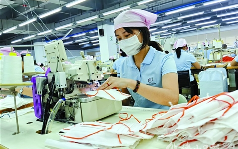 广东溢达转产口罩　日均产能100万只