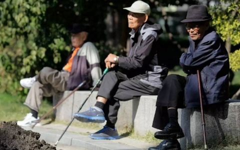 置业顾问集体失声的“养护院”,成了谁的遮羞布?