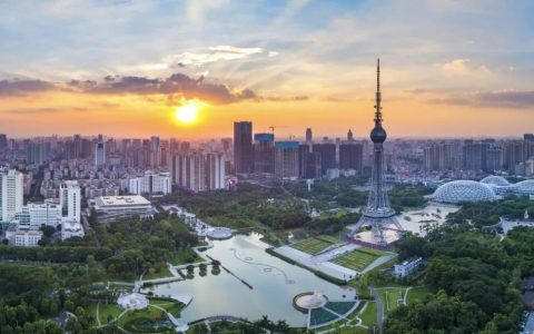 唯此160㎡臻席,更懂季华园!